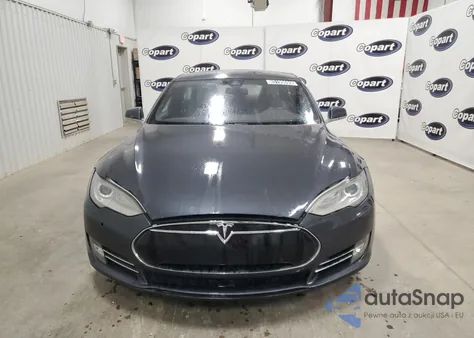 2015 Tesla Model S из США, поврежденный, VIN 5YJSA1E2XFF109744